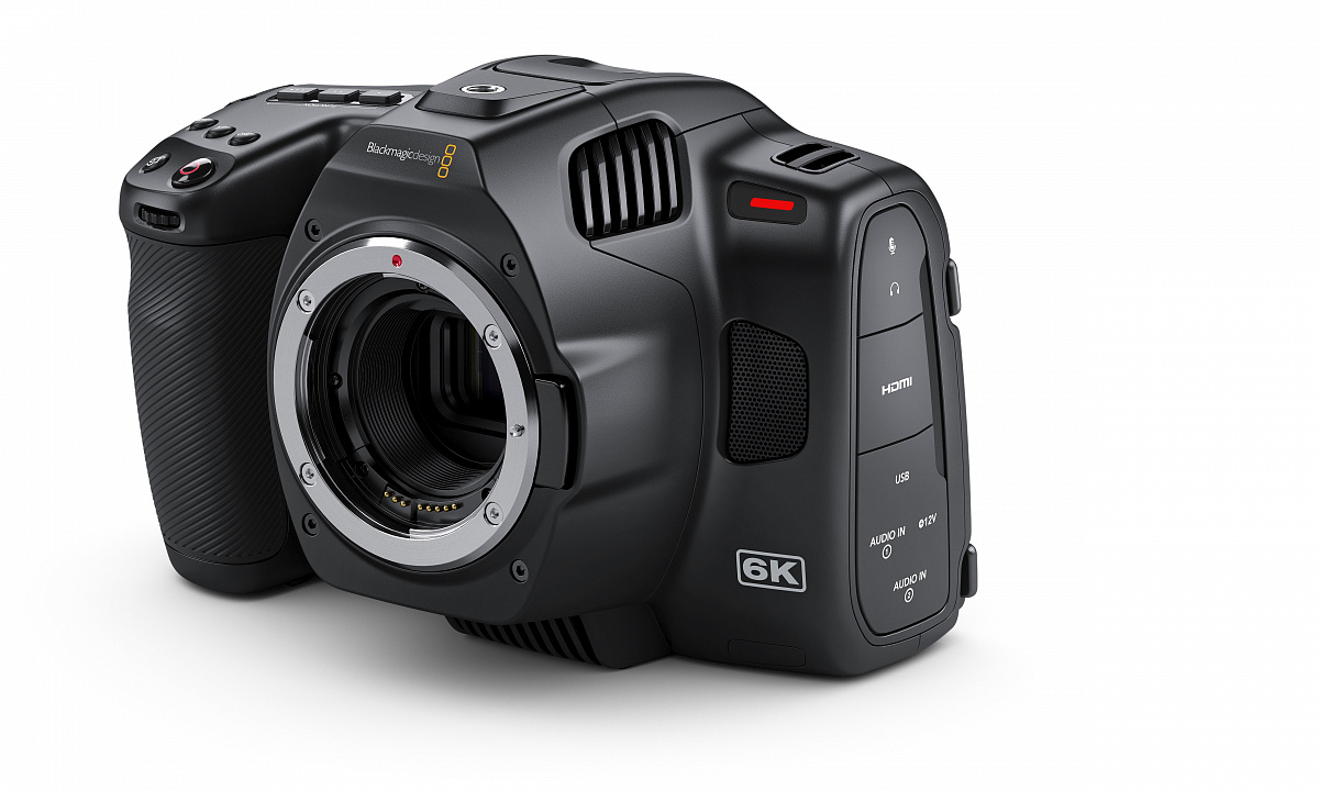 Цифровая кинокамера Blackmagic Pocket Cinema Camera 6K pro Цифровая кинокамера Blackmagic Pocket Cinema Camera 6K pro