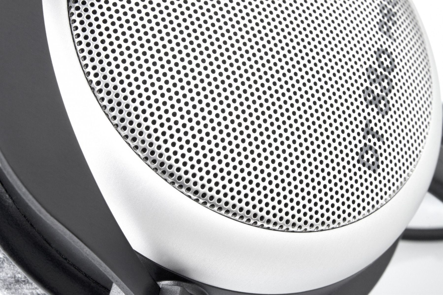 Наушники Beyerdynamic DT 880 PRO