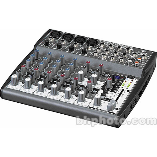 Микшерный пульт Behringer 1202FX